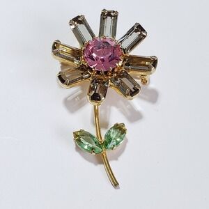 Vintage Pink Daisy Flower Gold Tone Brooch Smoke Rhinestones  Unsigned Mid Cent